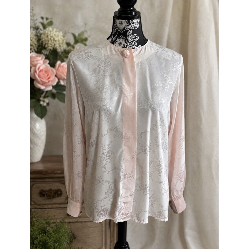 Vintage Claude Bennett Size 10 Women’s Delicate Pink Blouse 40” Bust 26” Length